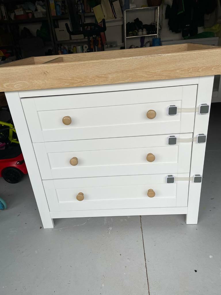 gumtree baby changing unit